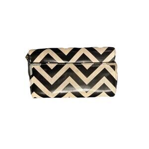 Women’s Black & White Wallet 5” L X 8” W